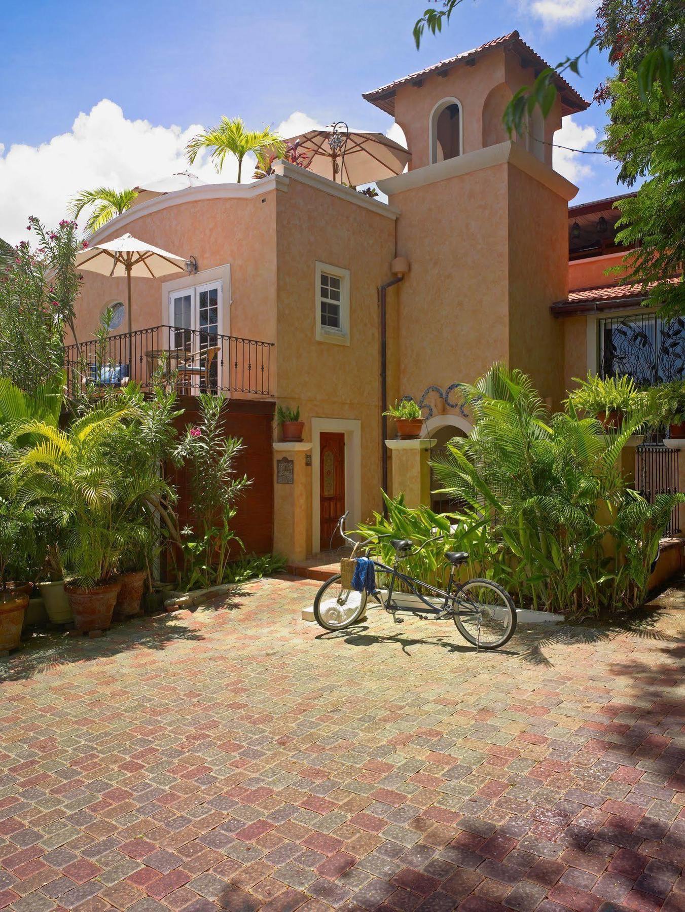 Little Arches Boutique Hotel - Adults Only Oistins المظهر الخارجي الصورة