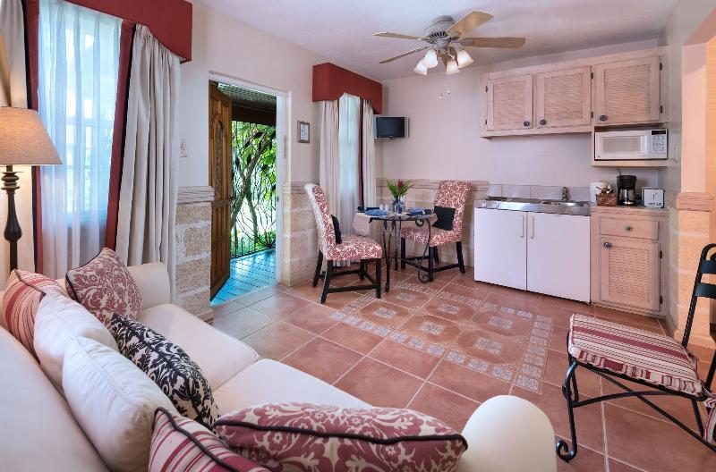 Little Arches Boutique Hotel - Adults Only Oistins المظهر الخارجي الصورة