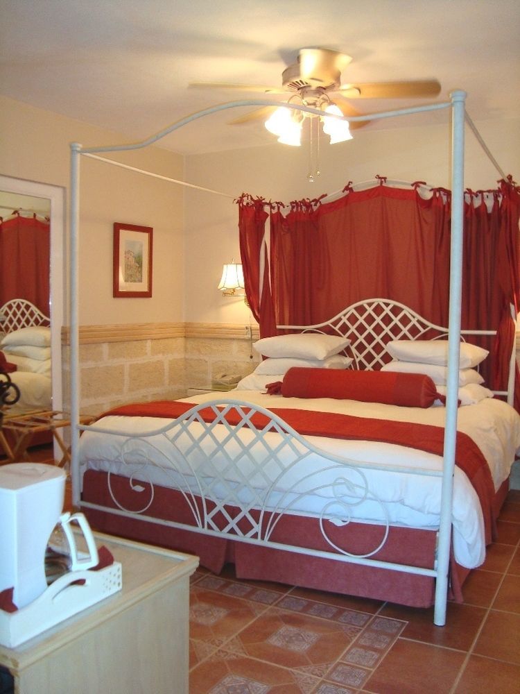 Little Arches Boutique Hotel - Adults Only Oistins المظهر الخارجي الصورة