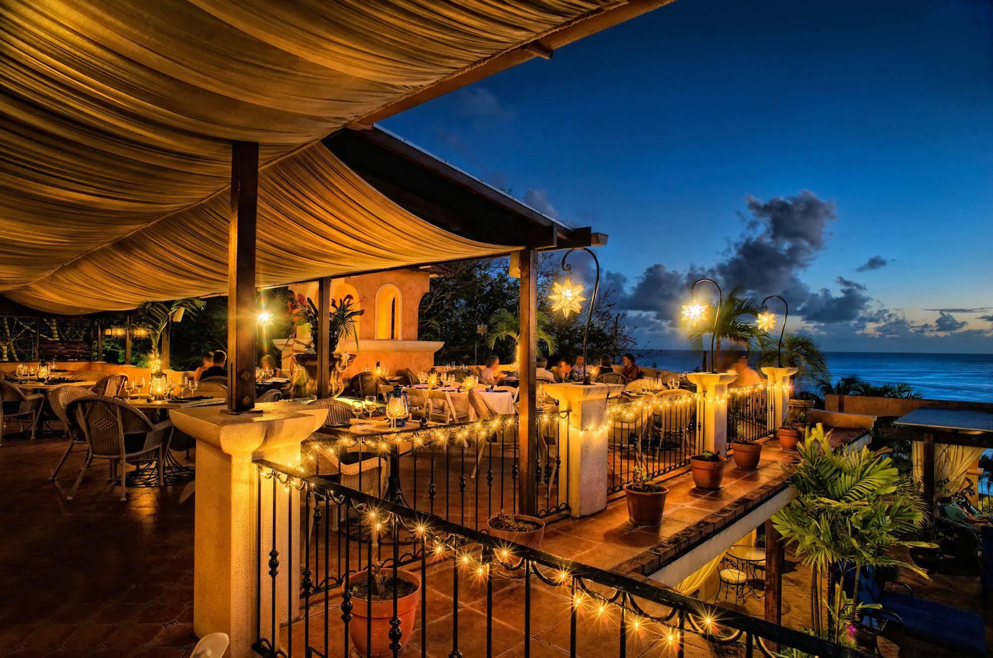 Little Arches Boutique Hotel - Adults Only Oistins المظهر الخارجي الصورة